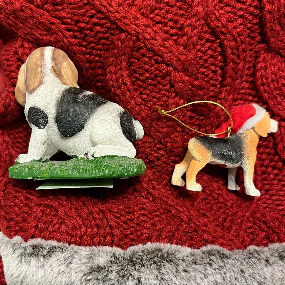 Beagle Bundle Ornament in Santa Hat and Figurine in grass.